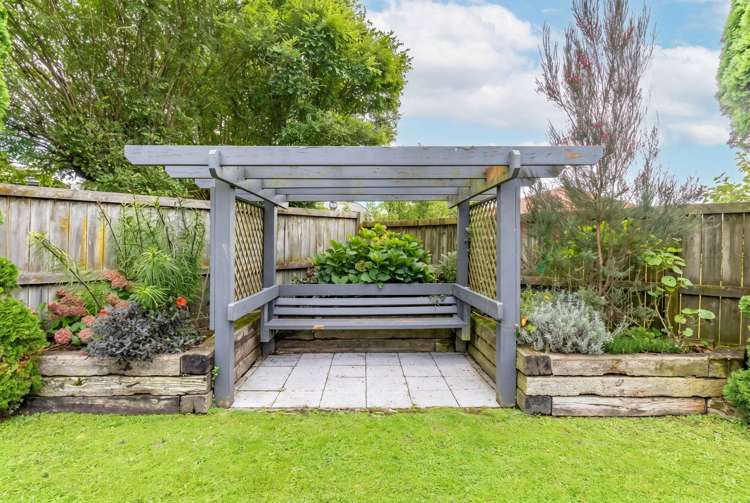 48 Wiltshire Drive Huntington_27