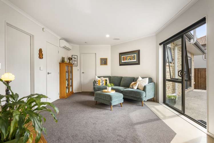 232 Hill Road The Gardens_12