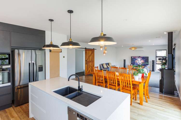 3 Atlantic Drive Fitzherbert_5