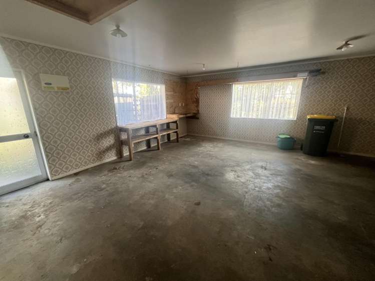 8 McInnes Place 10469_19