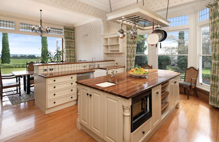 692 Whitford-Maraetai Road Beachlands_12