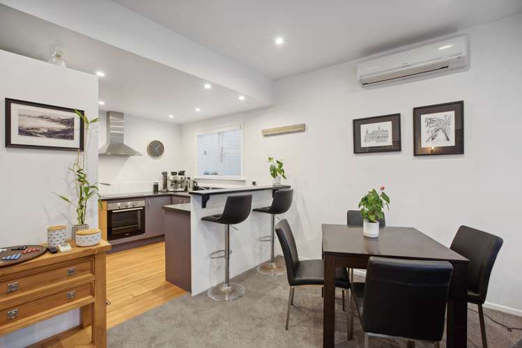 11/231 Marine Parade Seatoun_5