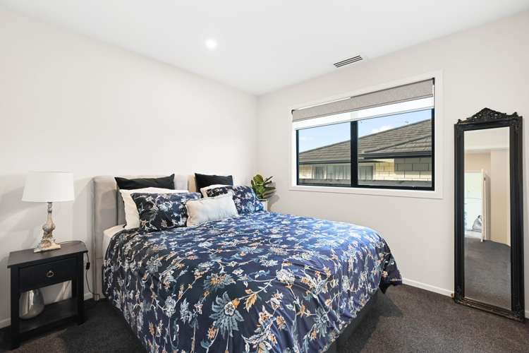 8 Paiaka Place Rototuna North_12