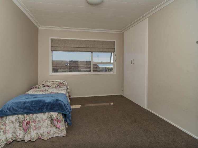 39 Maitland Avenue Stoke_15