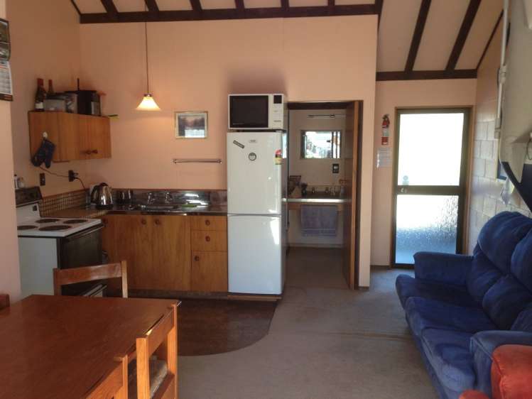 1/225 State Highway 1 Lake Taupo (East)_3