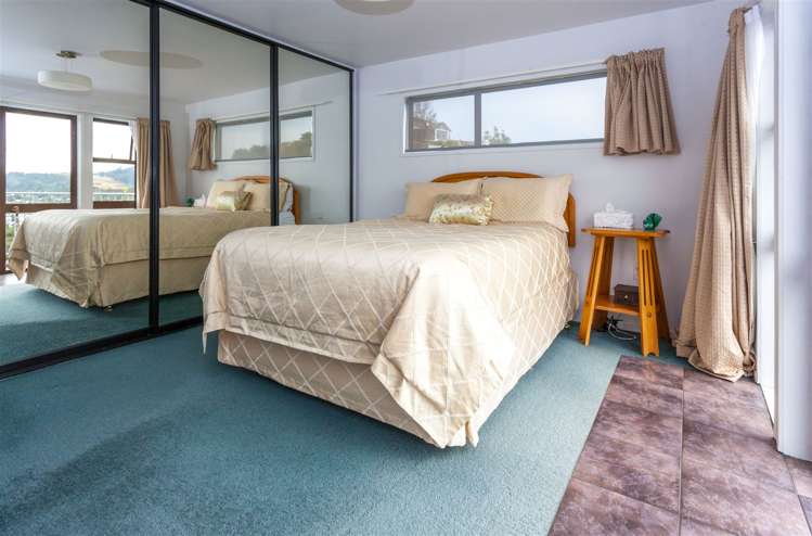 8 Pine Grove Tairua_18