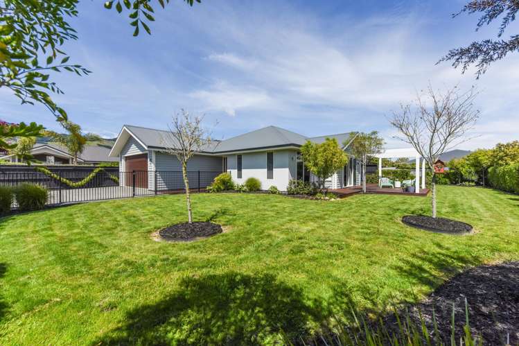 8 Boysenberry Grove Richmond_20