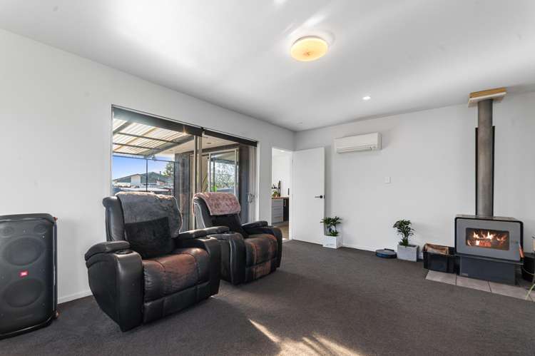 81 Gray Crescent_3