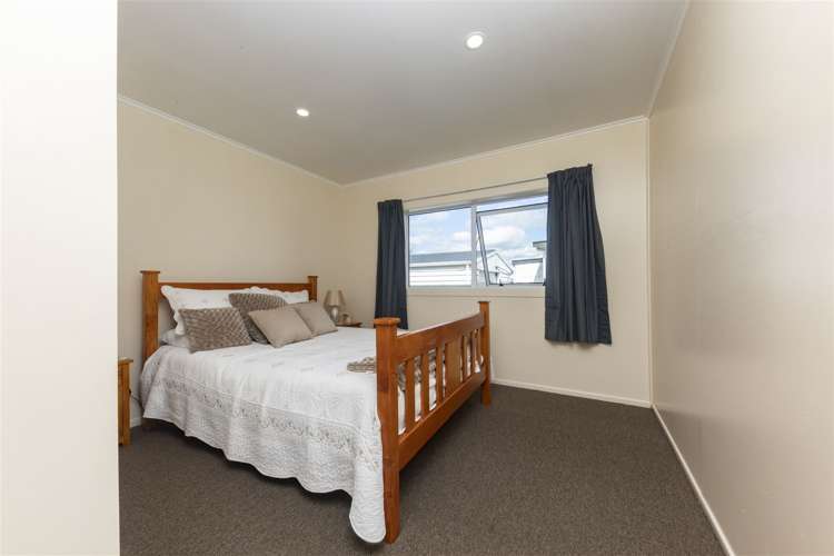 1/48 Rollerson Street Papakura_10