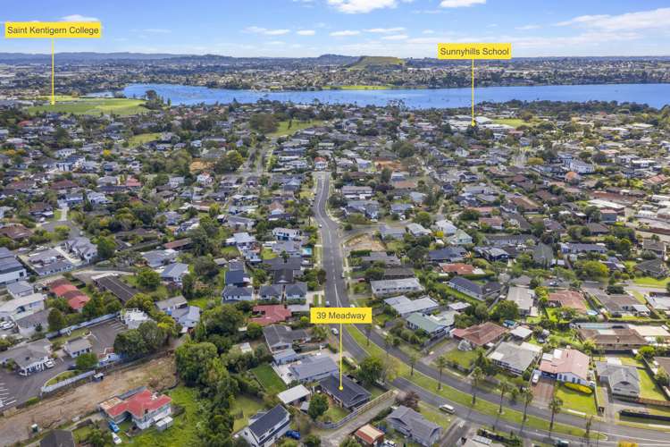 39 Meadway Sunnyhills_19