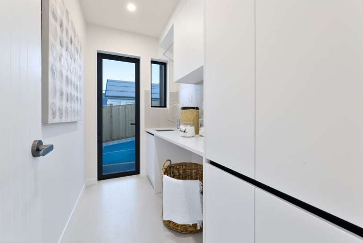 18 & 18a Katote Avenue Swanson_36