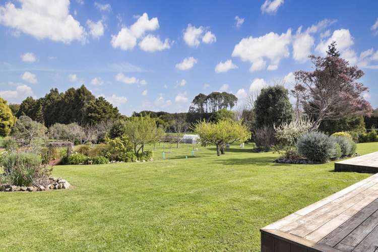 225 Waitohu Valley Road Otaki_12