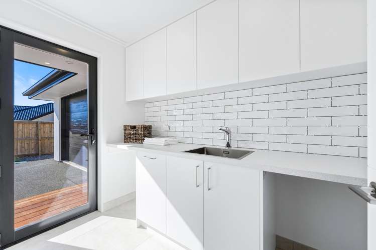 1 Soho Lane West Melton_21