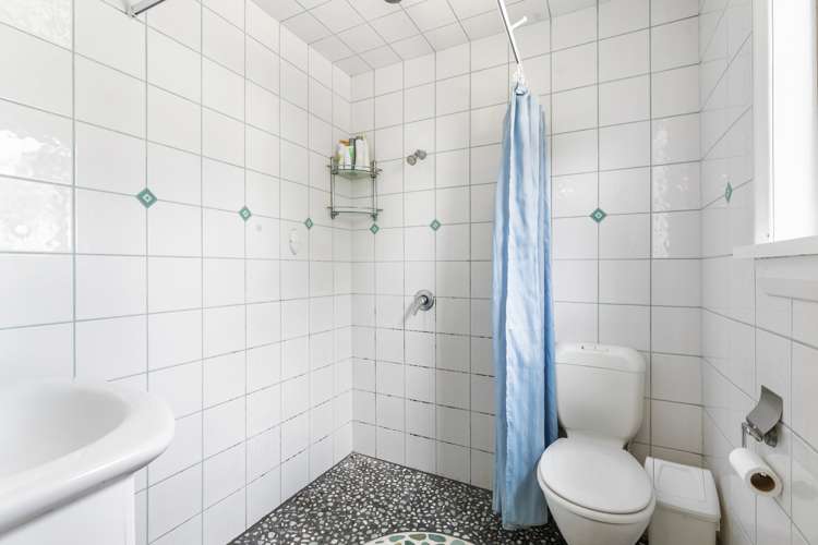 26a Mountain Road Mangere Bridge_15