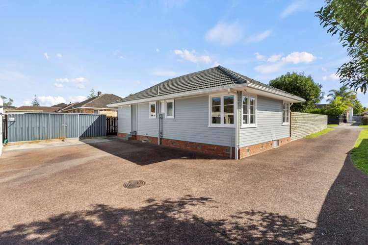 1/25 Kervil Avenue Te Atatu Peninsula_14