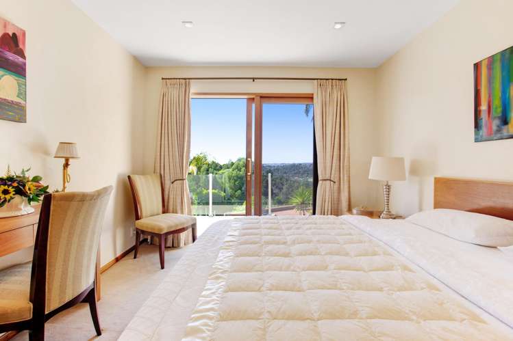 131 Point View  Drive East Tamaki Heights_29