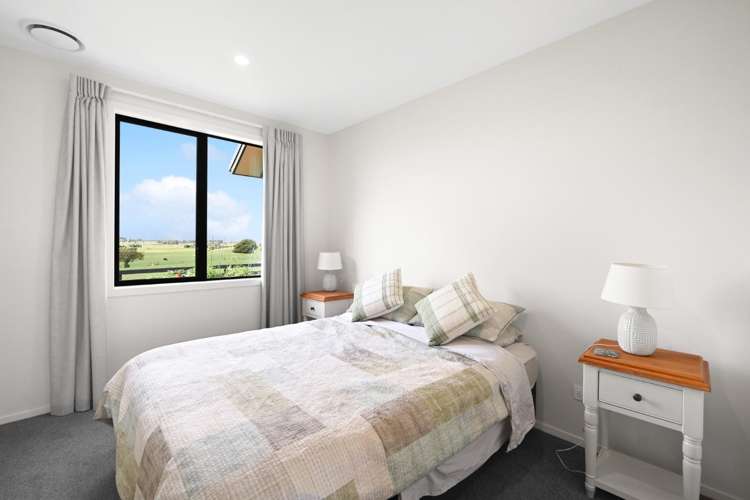 402 Lake Road 2610_8