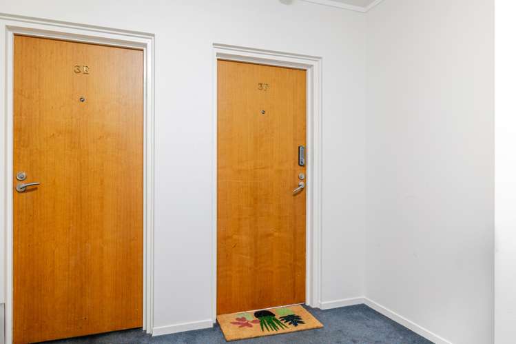 3F/6 Queen Street Palmerston North Central_17