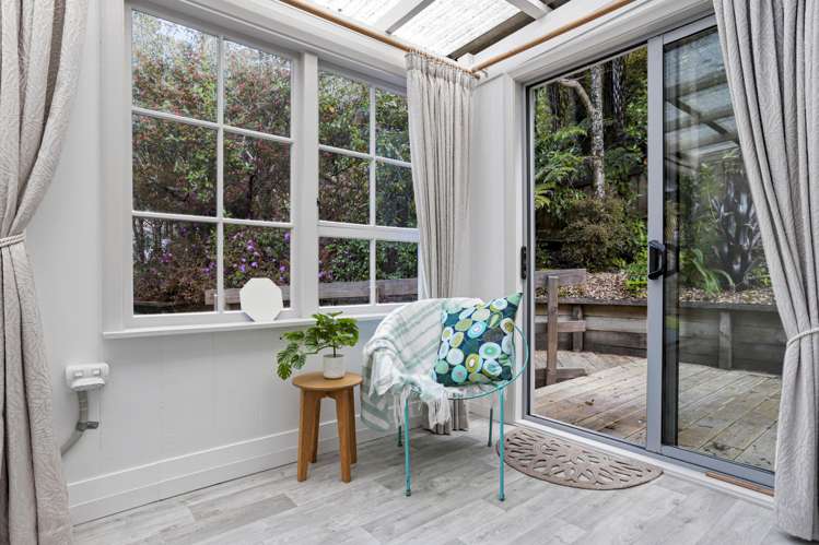 146 Laingholm Drive Laingholm_12