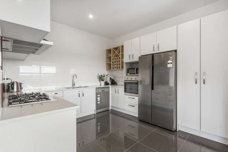 7 Vino Cina Heights Ranui_5