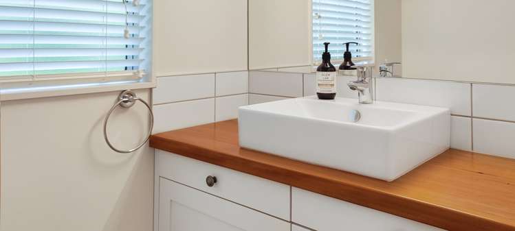 153 Patuwai Drive Whangamata_13