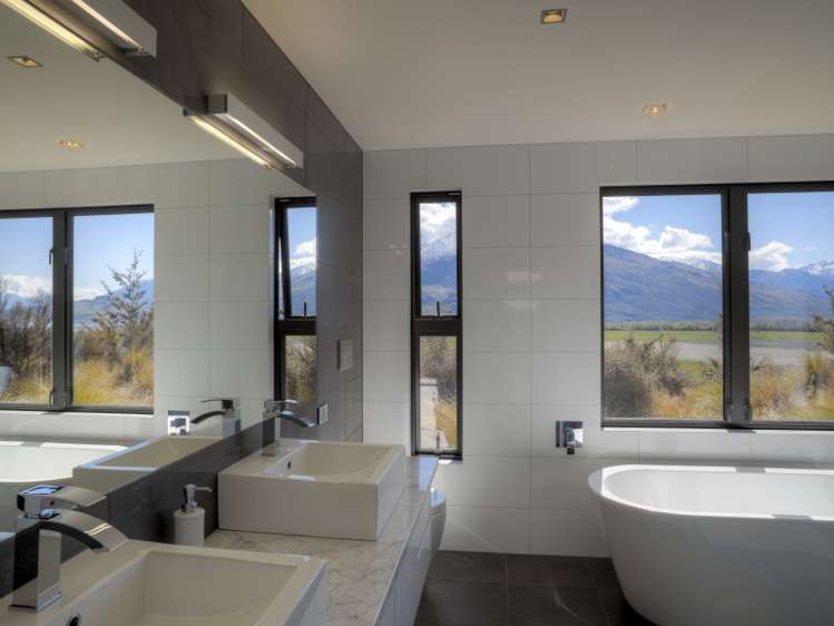 270 Buchanan Rise Treble Cone/Mount Aspiring_10