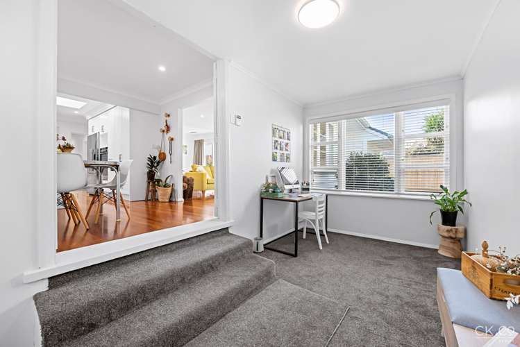 5 Chilton Grove Lower Hutt_12