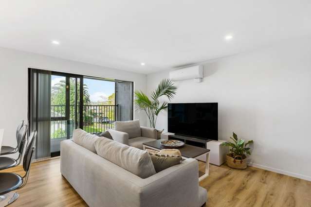 90C Kings Road Panmure_3