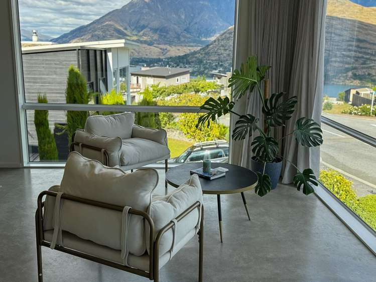 7 St Samantha Lane Queenstown_1
