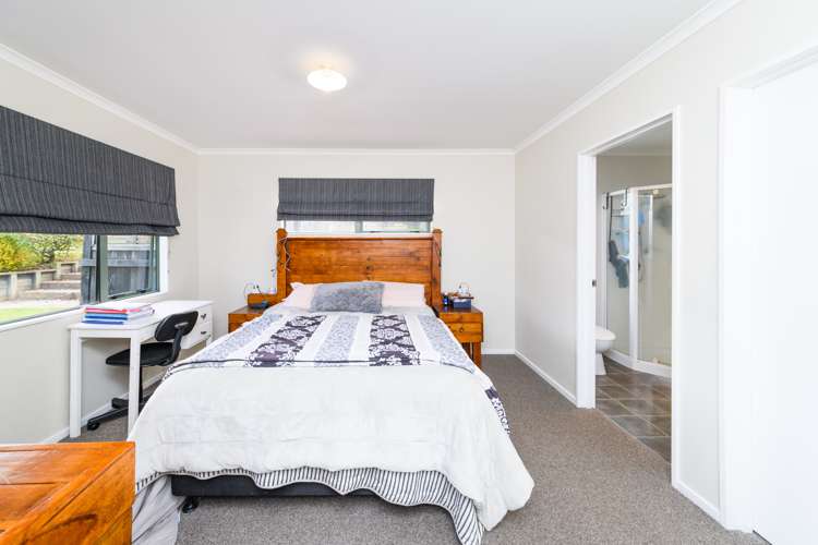 62 Fraser Drive Feilding_5