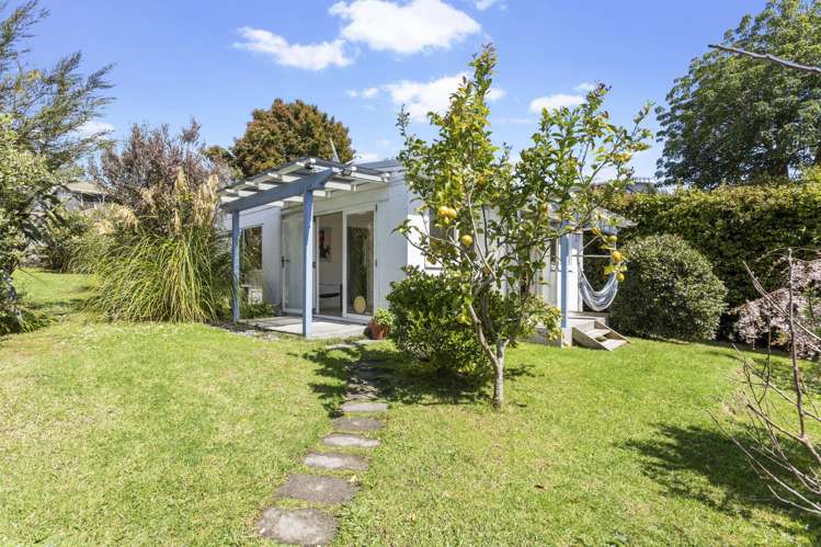 14 Riverview Road New Lynn_12