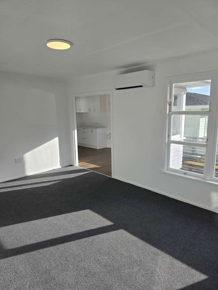 15 Parenga Street Wainuiomata_4