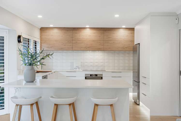 202 Whitford Road Shamrock Park_10