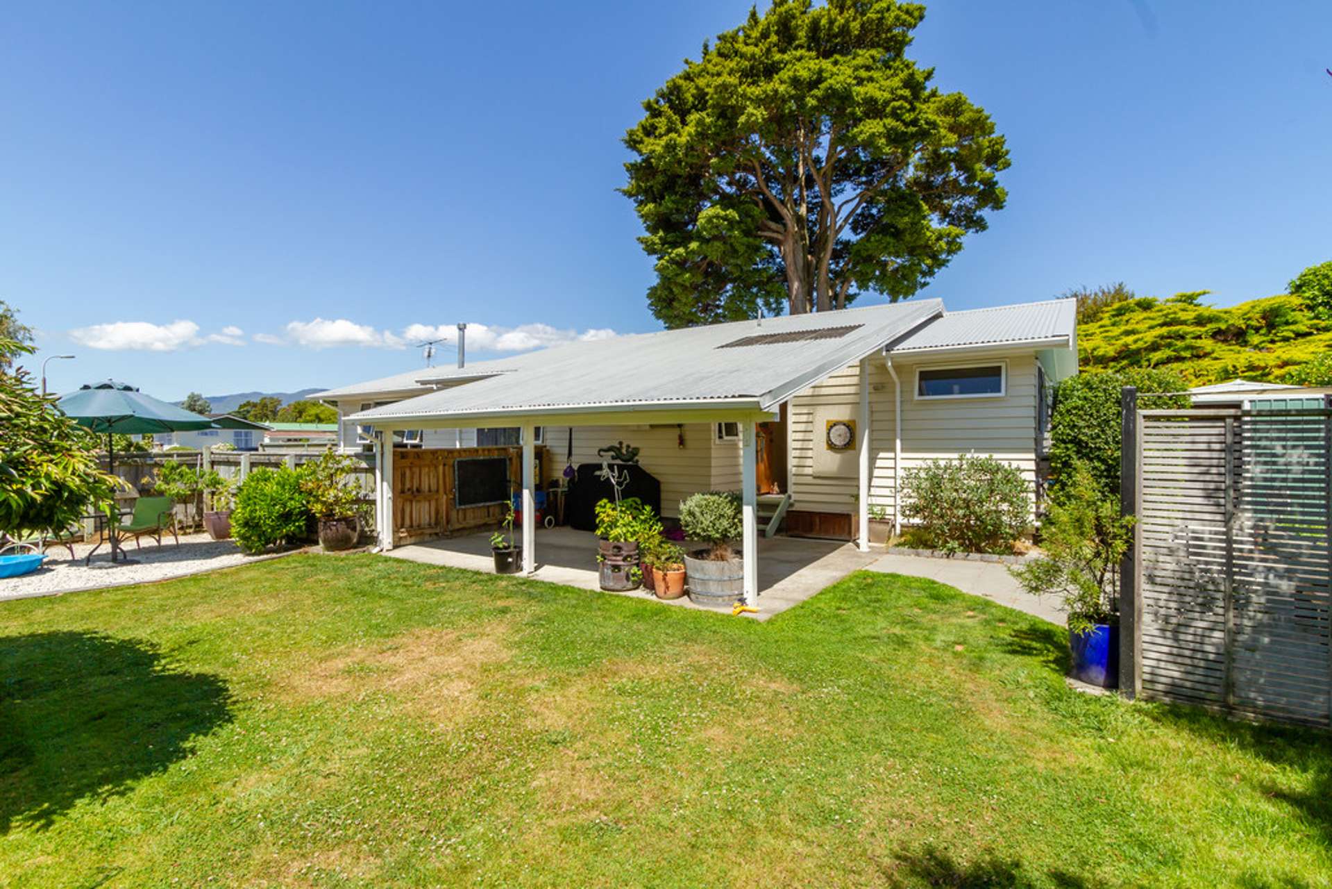 5 Ruapae Grove Trentham_0