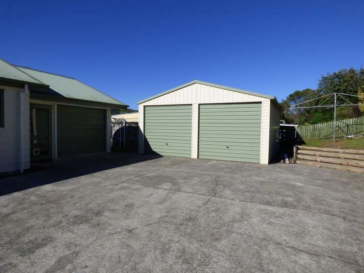 9 Whiteley Place Taharoa_17