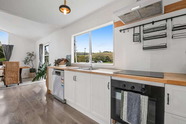 129 Awaroa Road Helensville_17