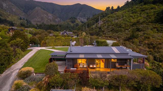 102 Boons Valley Road Waikawa Picton_3