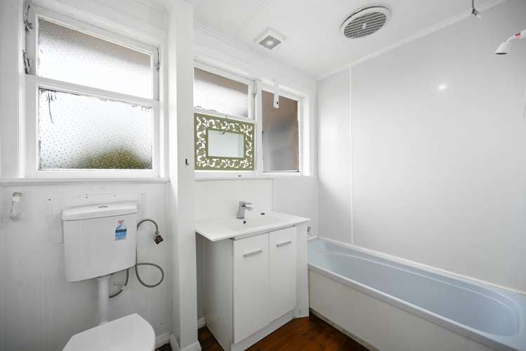 77 Snell Drive Chartwell_14