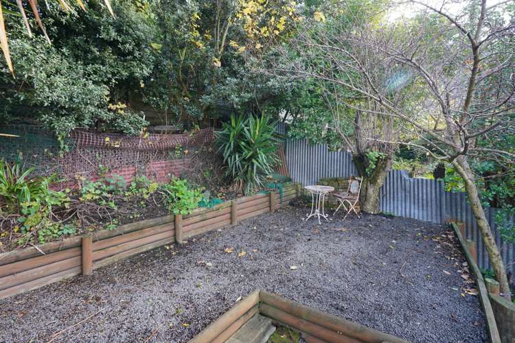 11 Hawkhurst Road Lyttelton_11