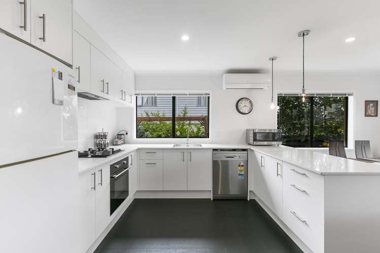 3/3 Duke Street Papakura_6