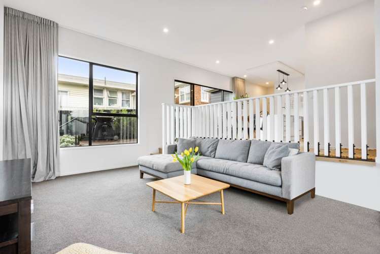 8 Reg Pearce Way Glen Innes_14