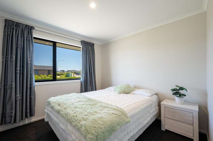 1 Woodley Road Richmond_11