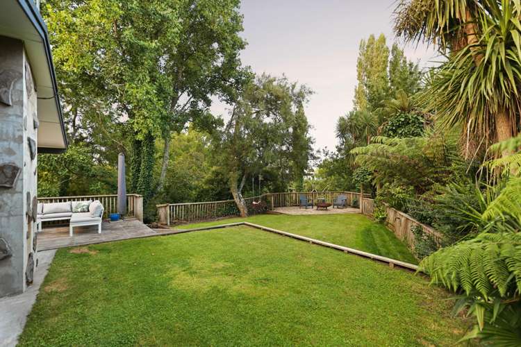 24 Tudor Crescent Chedworth_14