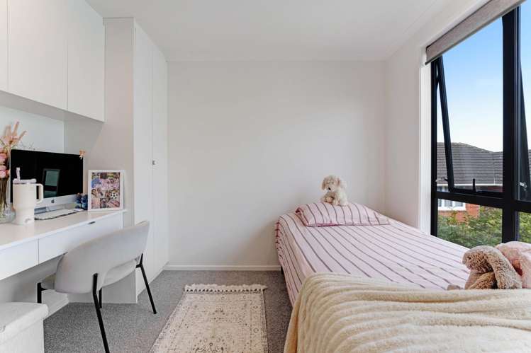 8 Patariki Way Beach Haven_9