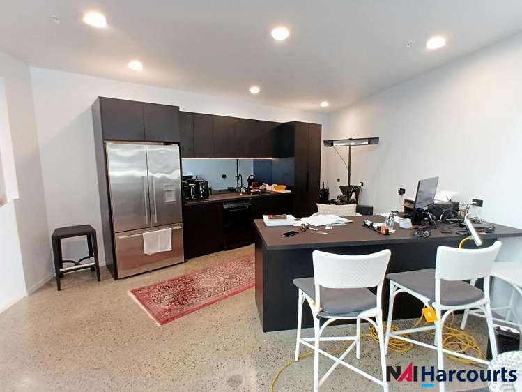 Shop 5/138 Hurstmere Road Takapuna_11