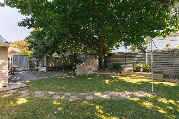 7 Lockhart Avenue Milson_26