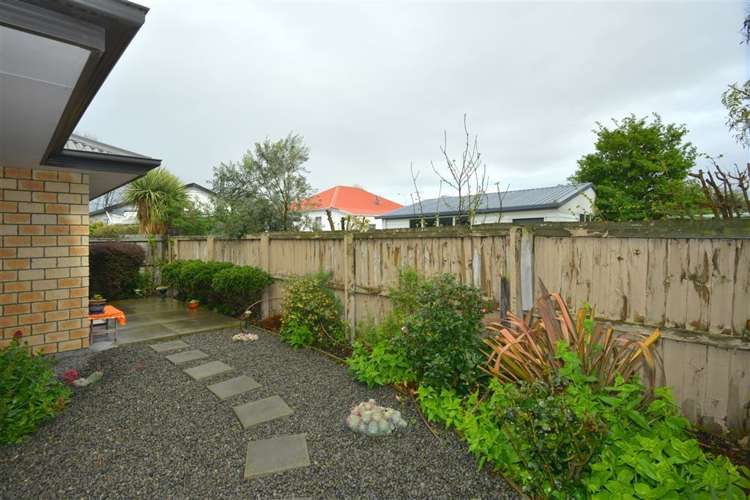 35 Sullivan Avenue Woolston_13