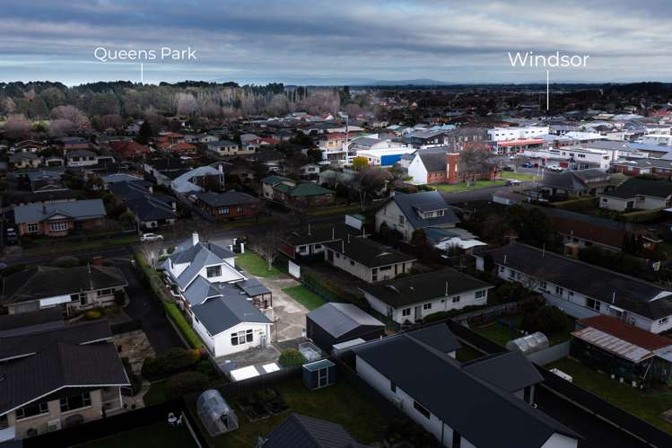 67 Antrim Street Windsor_40