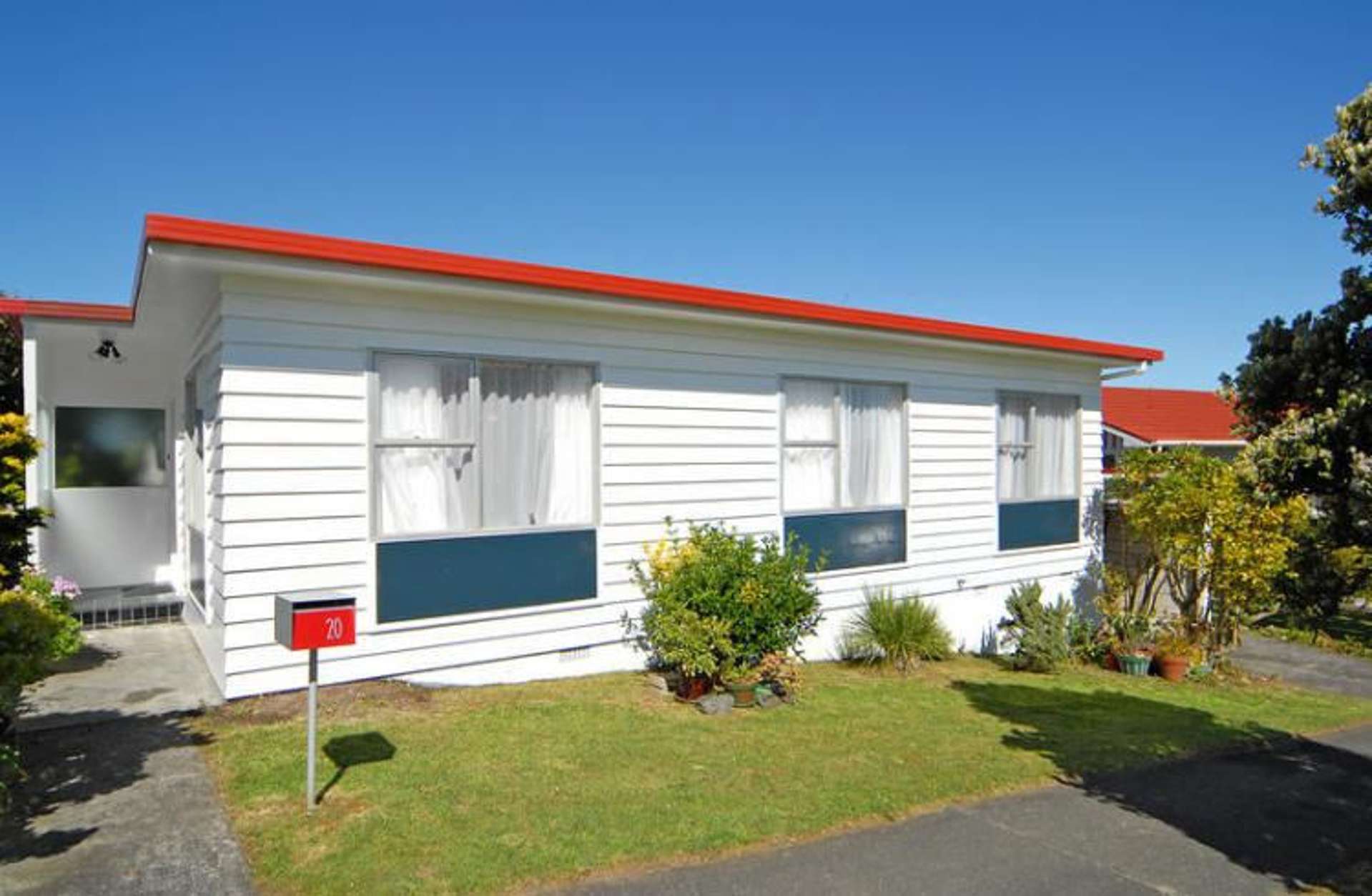 20 Waiwera Crescent Maupuia_0