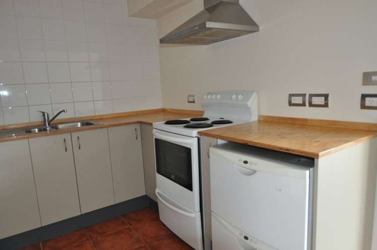 8/408 The Esplanade Island Bay_13